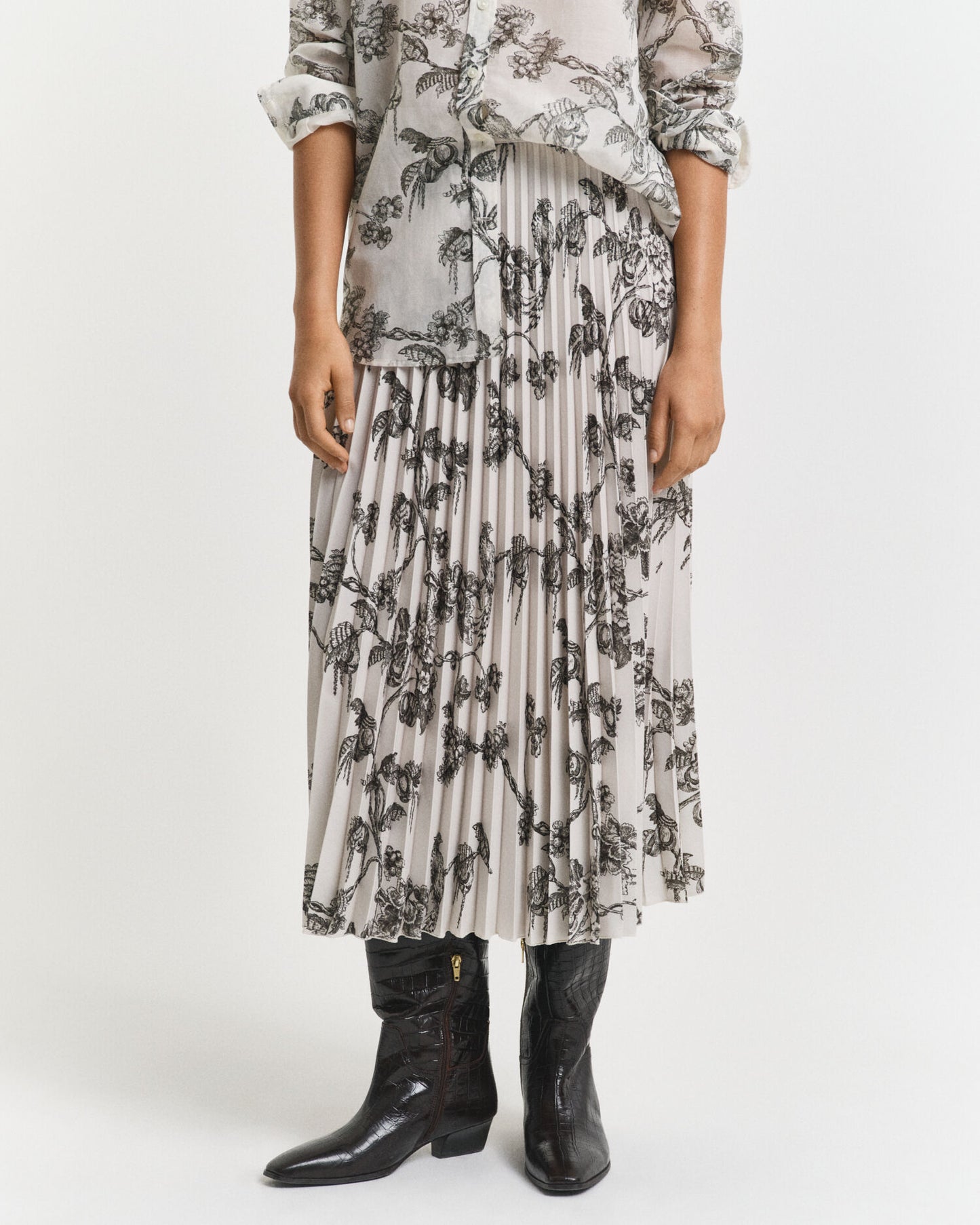 Pleated Tree Printed Midi Skirt